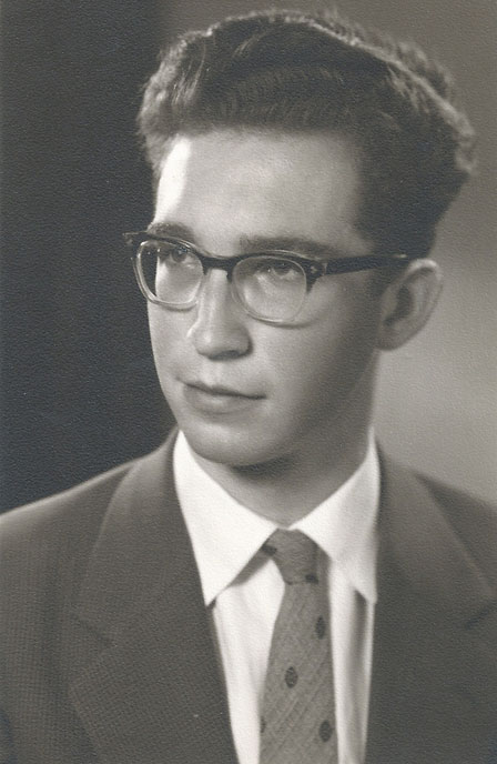 Nico Syukur Dister ketika masih remaja (Foto: Dok Florry/jayapura.space)