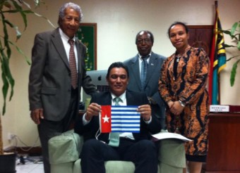 PM Vanuatu, Moana Carcasses Kalosil bersama tokoh perjuangan Papua di Vanuatu (Dok. MSG)