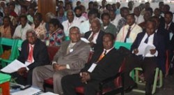 Ketua Umum Pusat Persekutuan Gereja Baptis Papua (PGBP), Pdt. Socratez Yoman,MA bersama peserta sidang lainnya dalam suasana sidang Kongres PGBP ke-XVII di Gereja Baptis Jemaat Bahtera Wamena, Selasa, (11/12)