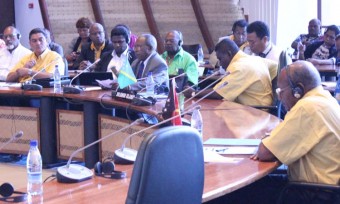 Dr. John Otto Ondawame Wakil Ketua WPNCL saat menyampaikan pernyataan WPNCL dalam sesi pleno MSG Summit di Noumea (Jubi)